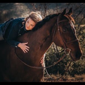 Meet your Posher, Makayla